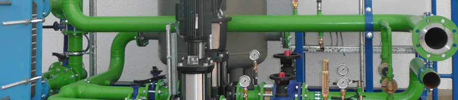 Kompakte Kühlwassermodule von IKS - alle Komponenten sind auf einem Grundrahmen angeordnet, verdrahtet und verrohrt